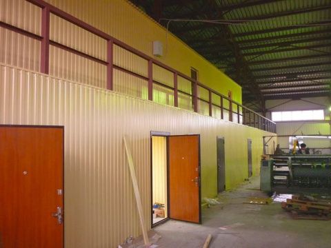 Офисное здание в ангаре: 200м²