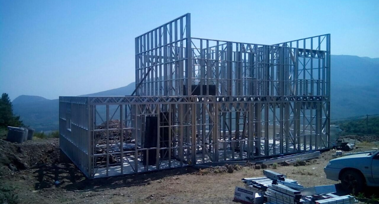 Дом с гаражом из ЛСТК: 194м²
